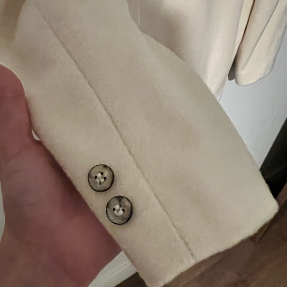 Vintage Partners Mervyns Cream Blazer Size M 65% Wool/35% Nylon - Picture 4 of 5